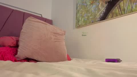 Liz online show from November 5, 9:09 pm