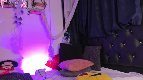  PIA FISHER  online show from February 4, 10:54 am