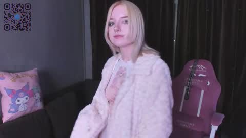 piginnya online show from October 27, 2:34 pm