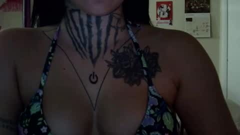 Snapshot of piinkpussycat2001 chatting on October 29, 12:04 am piinkpussycat2001 online show from October 29, 12:04 am