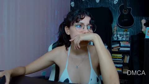 Andrea G online show from November 5, 3:01 am