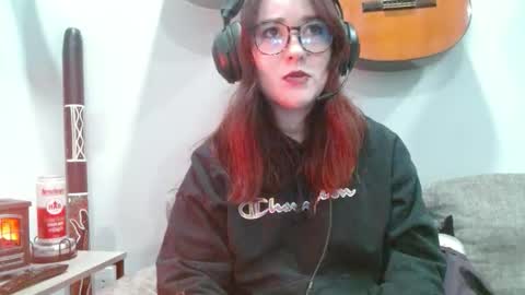 PilloGoddess online show from October 23, 4:18 am