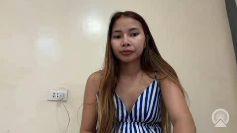 pinaypetite971689 online show from November 12, 4:32 am