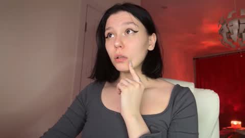 pinkdollylovv online show from March 9, 10:19 pm