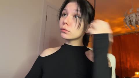 pinkdollylovv online show from December 22, 9:53 pm