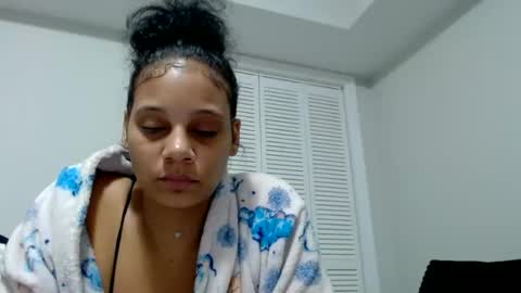 Snapshot of pinkmonae chatting on December 25, 7:14 am pinksugar online show from December 25, 7:14 am