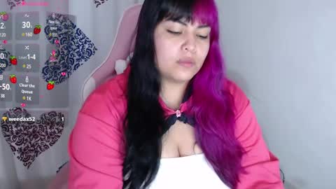 Pau online show from February 12, 11:30 pm