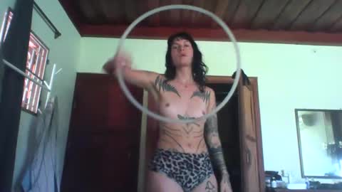 pixiecatfairy online show from November 12, 6:22 am