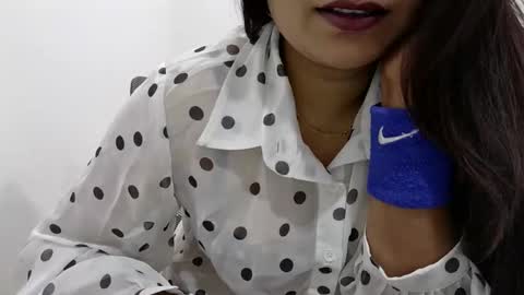 Piyu2306 online show from November 18, 6:42 pm