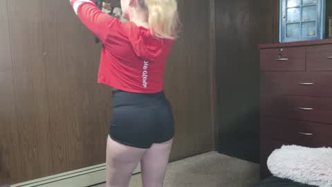 Playfulpixiee online show from January 21, 3:43 pm