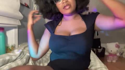 stariette online show from October 28, 2:06 am