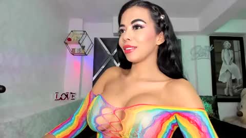 Snapshot of pocahontasweetss chatting on December 29, 8:00 am I dream of having many followers online show from December 29, 8:00 am