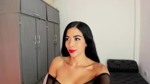 I dream of having many followers online show from January 11, 6:07 am