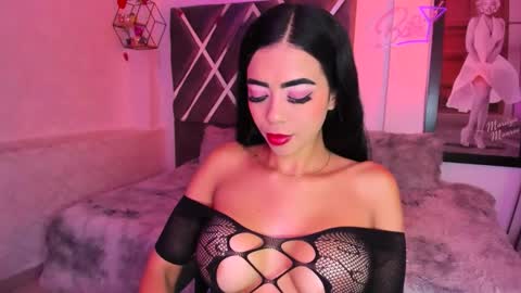 Snapshot of pocahontasweetss chatting on October 30, 8:05 am I dream of having many followers online show from October 30, 8:05 am