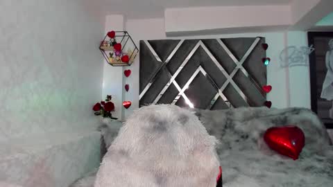 Snapshot of pocahontasweetss chatting on February 22, 7:12 am I dream of having many followers online show from February 22, 7:12 am