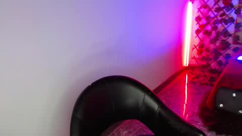 poison_doll2 online show from November 27, 6:22 pm