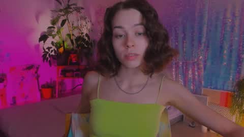 Snapshot of poli__ chatting on December 30, 9:19 pm Martha online show from December 30, 9:19 pm