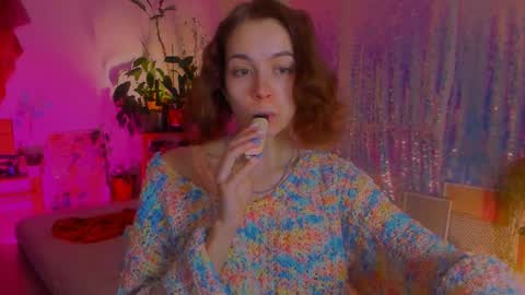 Snapshot of poli__ chatting on February 8, 6:33 pm Martha online show from February 8, 6:33 pm