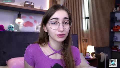 Polly online show from November 14, 7:30 am