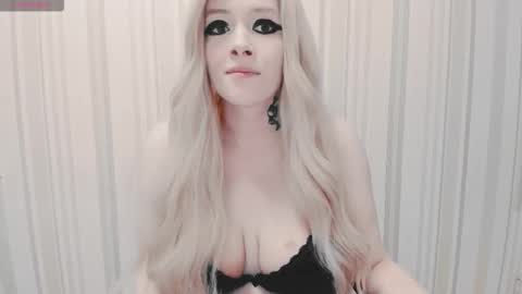 Polly online show from October 17, 6:22 pm