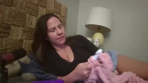 Snapshot of pooncahantits chatting on January 24, 10:53 am Emily at Home online show from January 24, 10:53 am