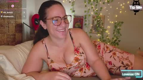 Snapshot of pooncahantits chatting on September 22, 10:41 pm Emily at Home online show from September 22, 10:41 pm