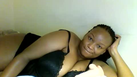 Prettie diva online show from January 8, 9:30 pm