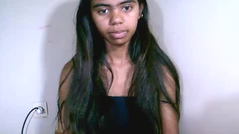 prettiethalia online show from February 17, 7:13 pm