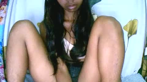 prettiethalia online show from December 14, 8:14 pm