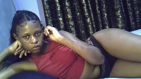 pretty_daniella online show from February 1, 2:43 am