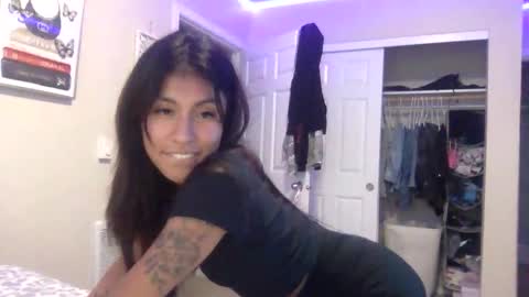 pretty_girl828687 online show from October 16, 9:50 pm