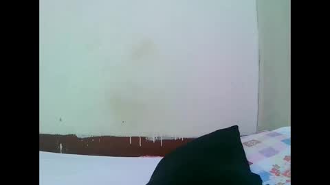 Snapshot of pretty_mellan chatting on January 22, 5:06 pm pretty_mellan online show from January 22, 5:06 pm