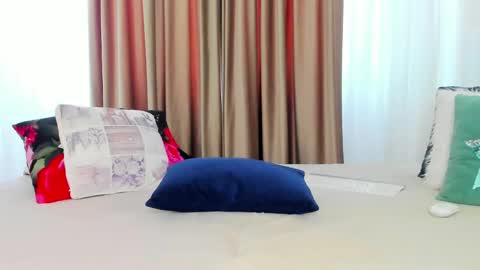  Adora  online show from December 17, 10:44 am