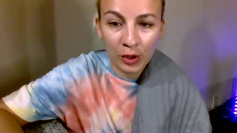 Missy  Jack online show from December 15, 8:58 pm