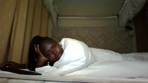 prettydulce online show from February 24, 4:05 pm