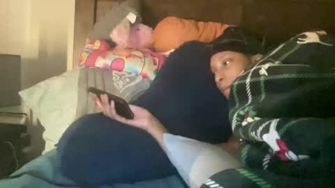 prettyfacefemale online show from March 13, 6:47 am