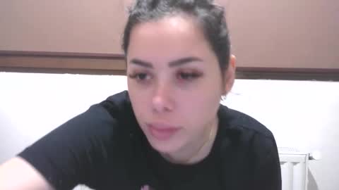 prettyjulliette online show from February 16, 4:29 pm