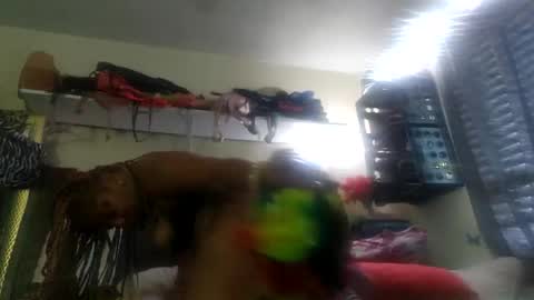 Mona Red online show from December 2, 3:36 pm