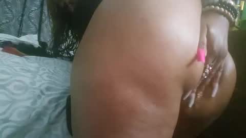 Mona Red online show from March 12, 12:36 pm