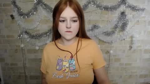 Snapshot of prettyvalerii_ chatting on January 14, 11:05 pm Valeri online show from January 14, 11:05 pm