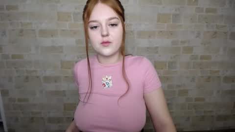 Snapshot of prettyvalerii_ chatting on March 3, 6:53 am Valeri online show from March 3, 6:53 am