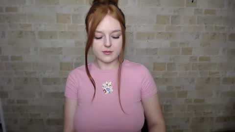 Snapshot of prettyvalerii_ chatting on March 9, 9:57 pm Valeri online show from March 9, 9:57 pm