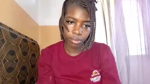 prettyzuzu online show from September 30, 8:31 am