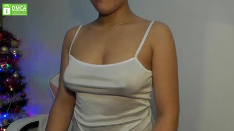 Snapshot of princesse_katey chatting on December 6, 11:46 pm miss me check out my YT   online show from December 6, 11:46 pm