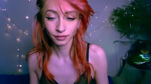 Snapshot of pufpufog chatting on January 4, 12:27 pm EsteticHouse online show from January 4, 12:27 pm