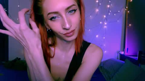 Snapshot of pufpufog chatting on December 18, 1:45 pm EsteticHouse online show from December 18, 1:45 pm