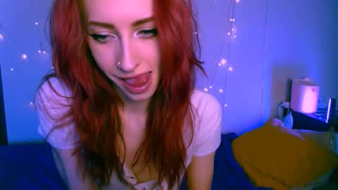 Snapshot of pufpufog chatting on February 19, 11:49 am EsteticHouse online show from February 19, 11:49 am