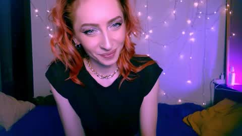 Snapshot of pufpufog chatting on December 22, 12:38 pm EsteticHouse online show from December 22, 12:38 pm