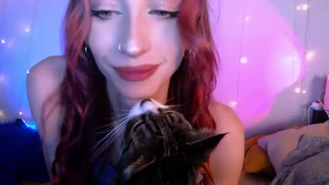 Snapshot of pufpufog chatting on March 12, 2:01 pm EsteticHouse online show from March 12, 2:01 pm