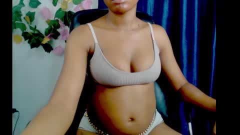 Stella online show from December 15, 7:10 pm